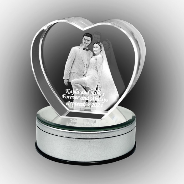 3D Lasered Heart Plaque With Base