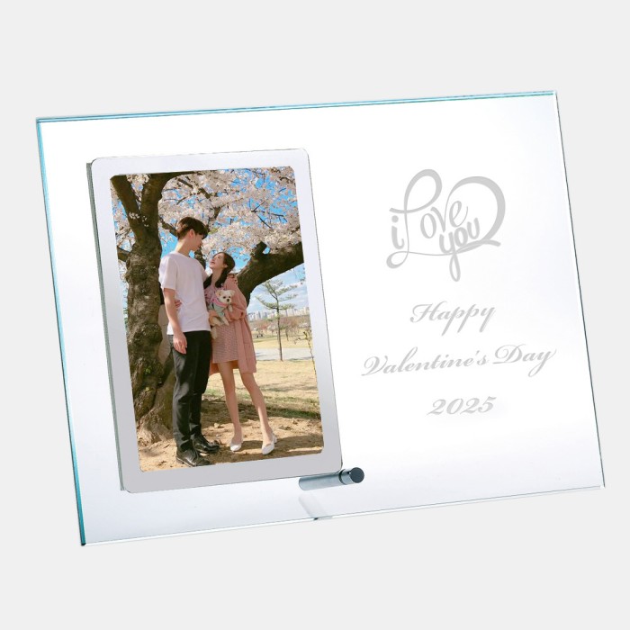 Vertical Stainless Photo Frame with Silver Pole